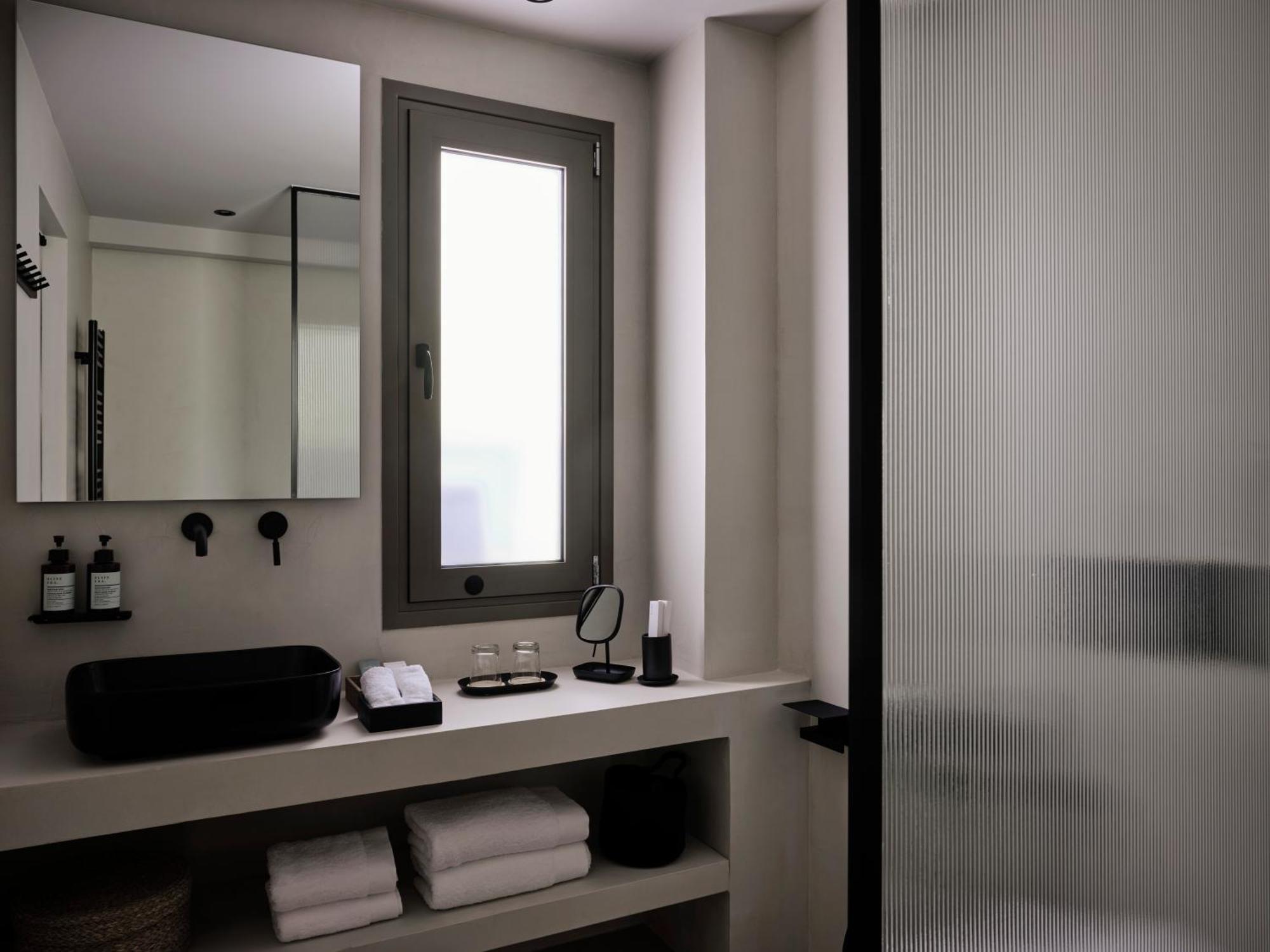 Bond Smart Living Suites Atenas Exterior foto